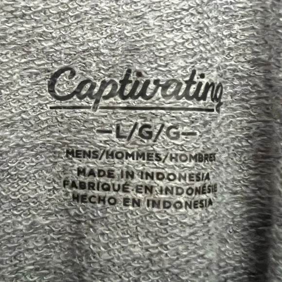 Captivating Gators Pullover - Picture 3 of 5